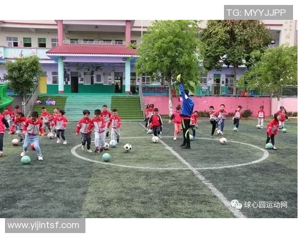 足球明星与幼儿园的奇妙结合让孩子们在快乐中成长